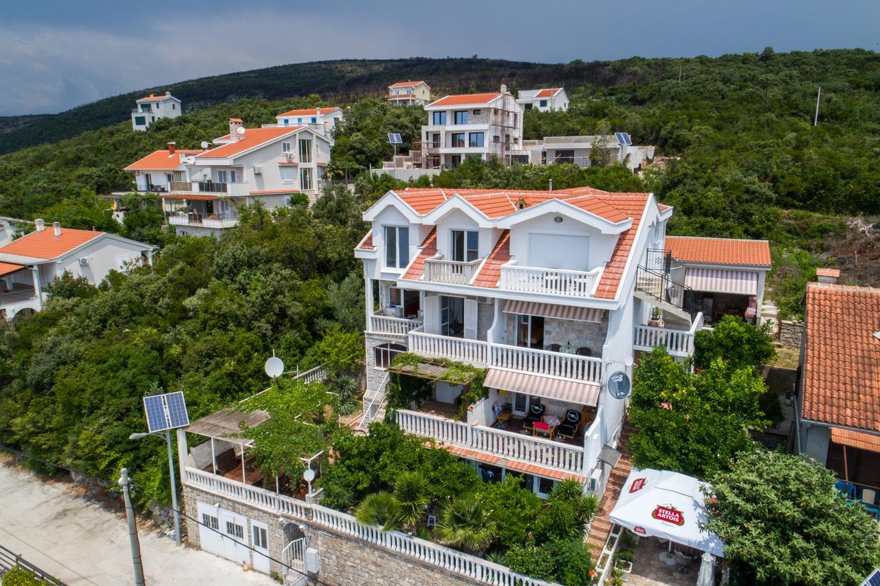 Sea Oasis Apartments - Milosevic Котор Екстериор снимка
