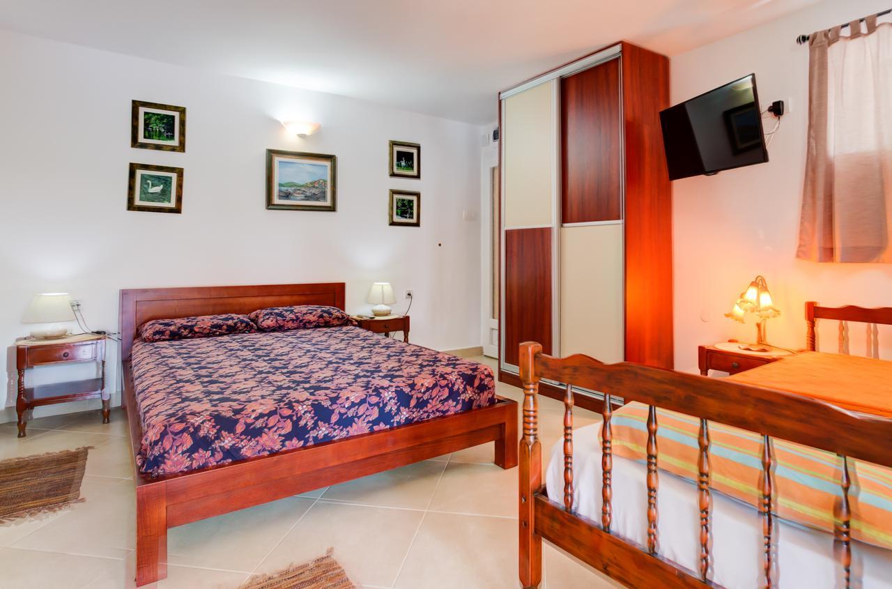 Sea Oasis Apartments - Milosevic Котор Екстериор снимка
